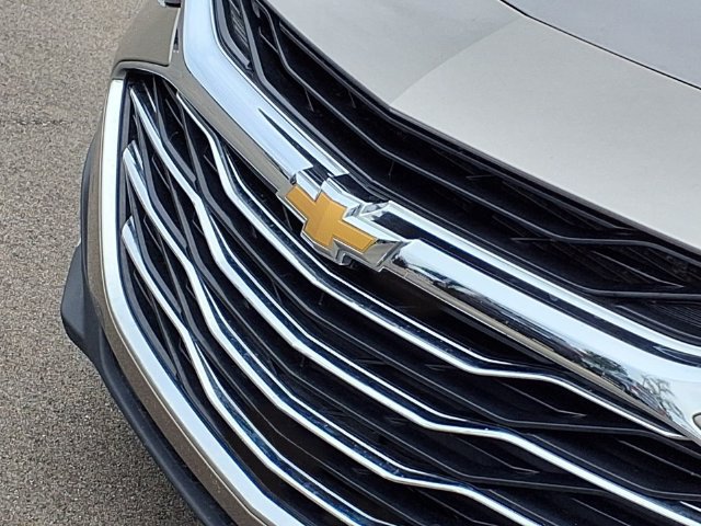 Used 2025 Chevrolet Malibu LT FWD image 30