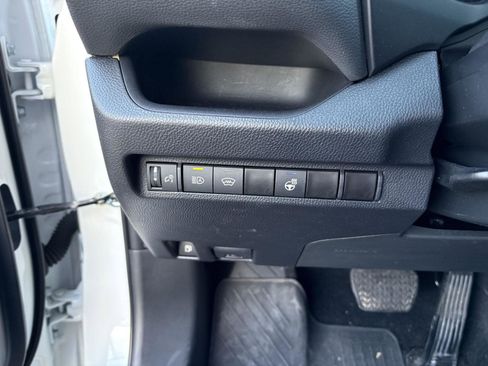 Used 2024 Toyota RAV4 Hybrid Woodland image 13