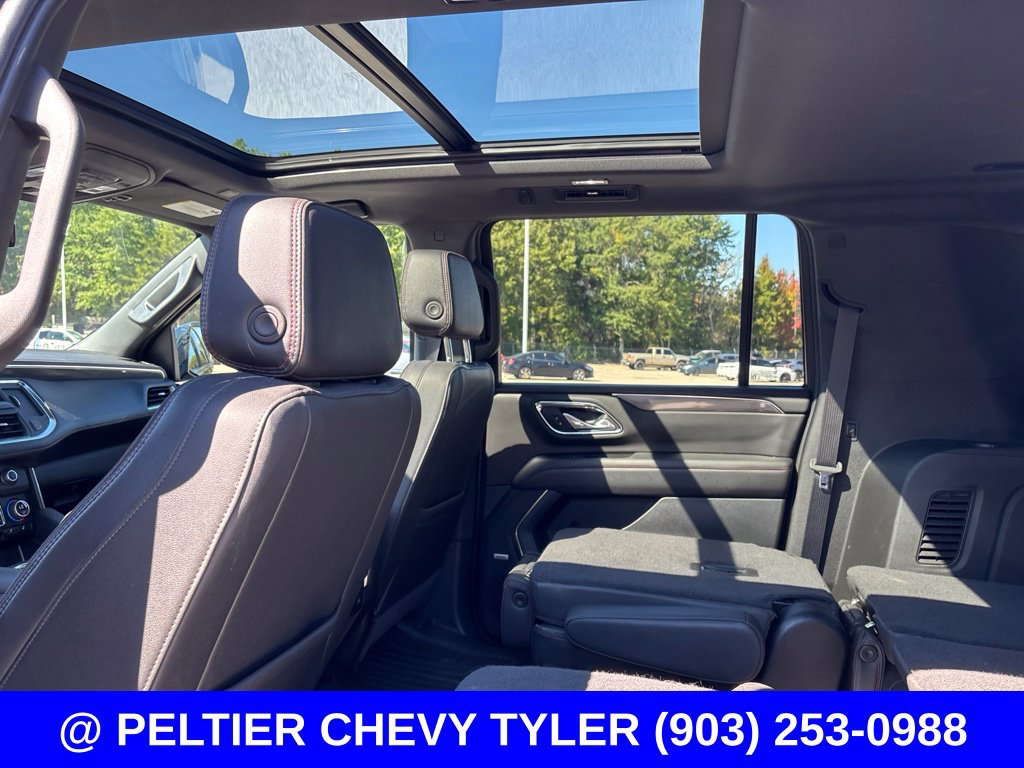 Used 2024 Chevrolet Suburban RST w/ Luxury Package AWD/4WD image 21