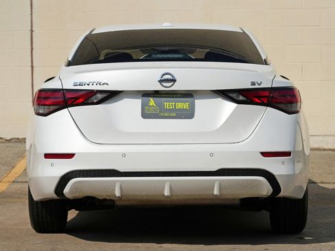 Used 2022 Nissan Sentra SV w/ Trunk Package FWD image 10