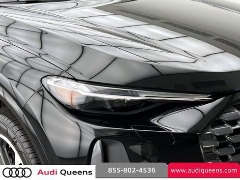 Used 2025 Audi Q5 Premium Plus w/ Premium Plus AWD/4WD image 9