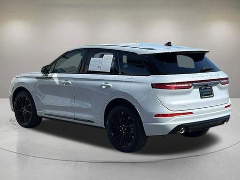 Used 2025 Lincoln Corsair Reserve w/ Jet Appearance Package image 4