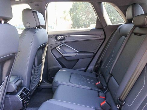 Used 2025 Audi Q3 2.0T Premium w/ Convenience Package AWD/4WD image 20
