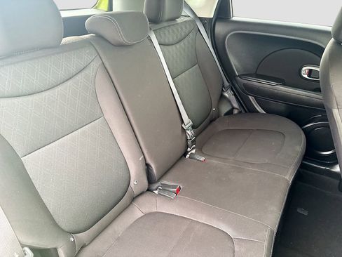 Used 2019 Kia Soul image 24