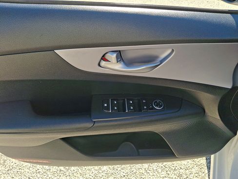 Used 2024 Kia Forte LXS FWD image 23
