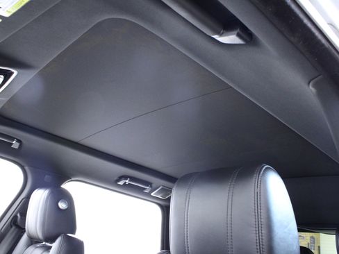 Used 2016 Land Rover Range Rover HSE image 33