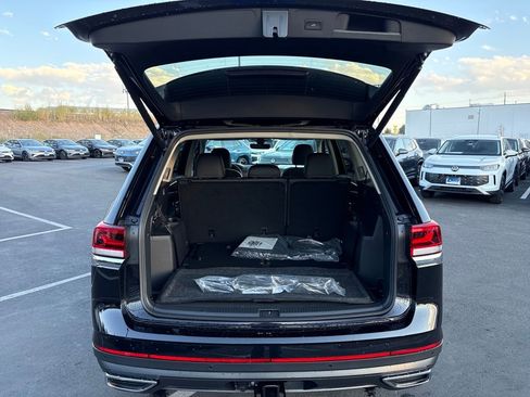New 2026 Volkswagen Atlas SE image 22