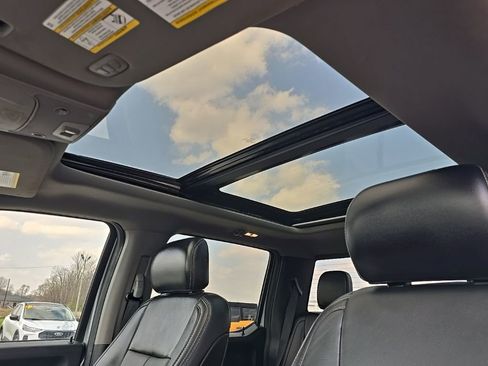 Used 2020 Ford F150 Lariat w/ Equipment Group 502A Luxury AWD/4WD image 23