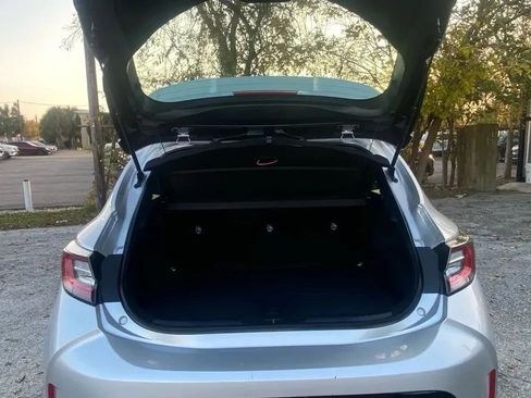 Used 2022 Toyota Corolla SE image 32