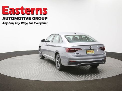 Used 2024 Volkswagen Jetta SE FWD image 64