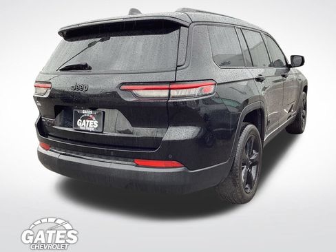 Used 2022 Jeep Grand Cherokee L Laredo AWD/4WD image 9