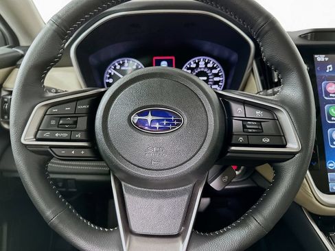 Used 2025 Subaru Outback Limited AWD/4WD image 18