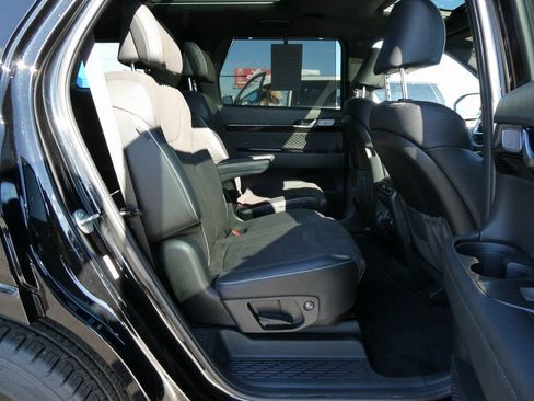 Used 2024 Hyundai Palisade Calligraphy image 16