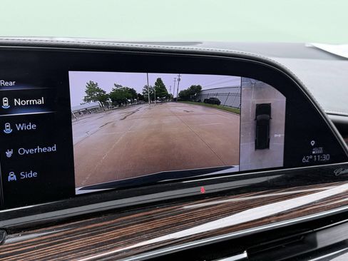 Used 2023 Cadillac Escalade Premium Luxury RWD image 24