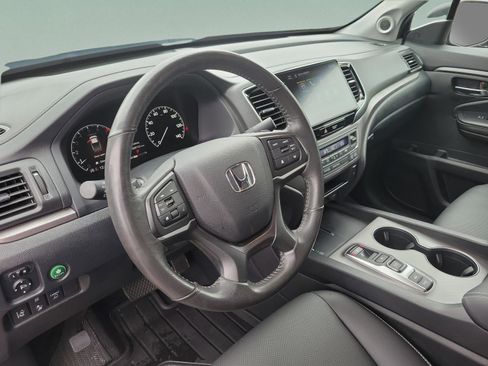 Certified 2025 Honda Ridgeline RTL image 21