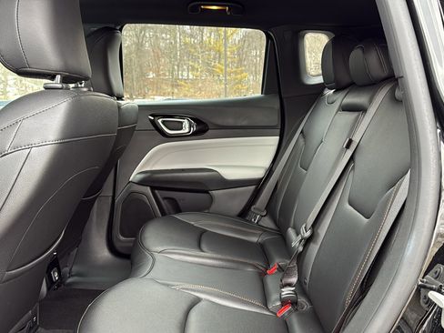 Certified 2024 Jeep Compass Limited image 27