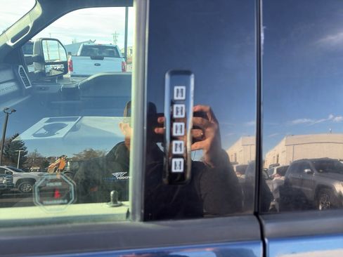 Used 2019 Ford F250 XLT w/ XLT Value Package image 10