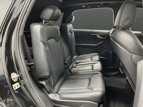 Used 2022 Audi Q7 3.0T Prestige w/ Prestige Package image 32
