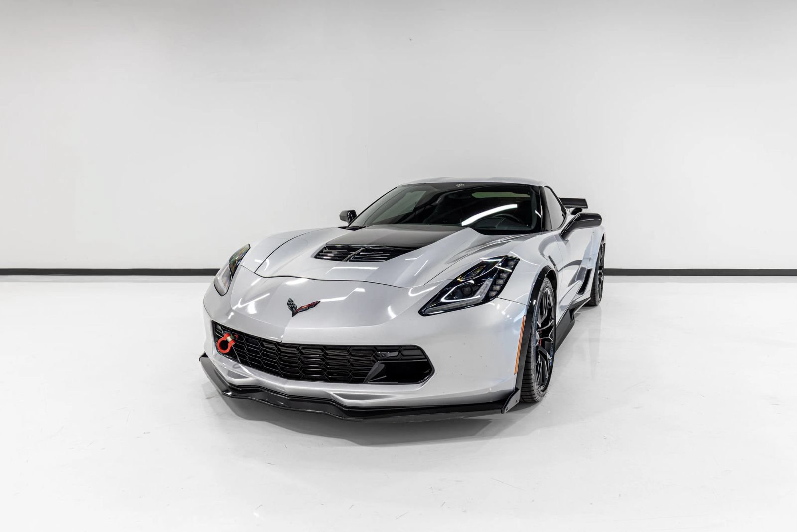 Used 2016 Chevrolet Corvette Z06 w/ 2LZ Preferred Equipment Group RWD image 1
