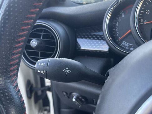 Used 2019 MINI Cooper S FWD image 27