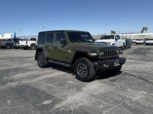 Used 2024 Jeep Wrangler Unlimited Rubicon w/ Technology Group AWD/4WD image 39
