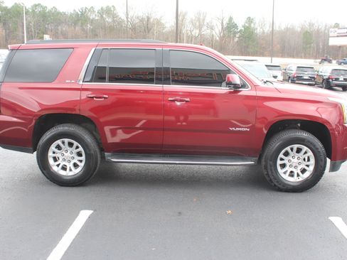 Used 2020 GMC Yukon SLE image 5