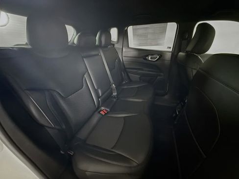 New 2026 Jeep Compass Latitude image 24