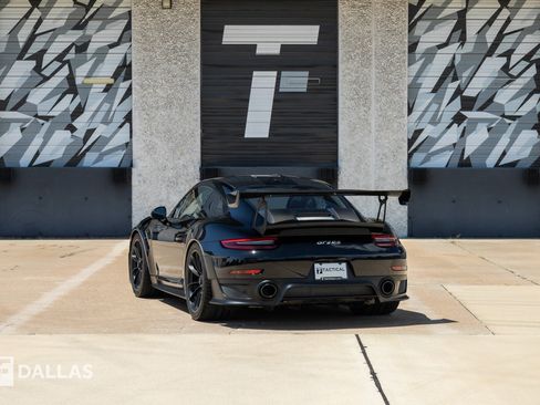 Used 2018 Porsche 911 GT2 RS RWD image 11