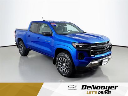 Used 2024 Chevrolet Colorado Z71 w/ Z71 Convenience Package 2