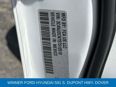Used 2025 Jeep Compass Limited AWD/4WD image 13