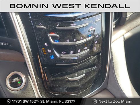 Used 2019 Cadillac Escalade ESV Premium Luxury image 27