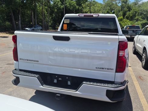 Used 2022 Chevrolet Silverado 1500 Custom RWD image 4