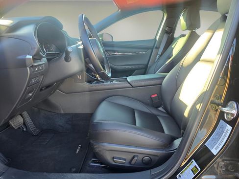 Used 2025 MAZDA MAZDA3 s image 12