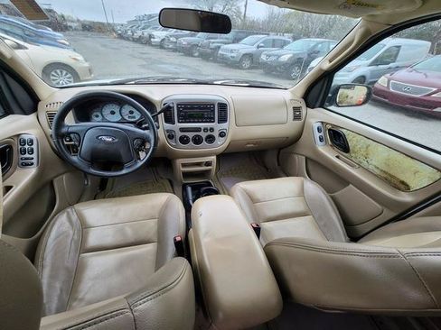 Used 2004 Ford Escape XLT AWD/4WD image 16