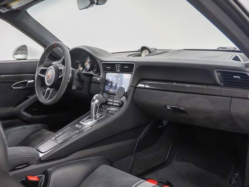 Used 2018 Porsche 911 GT3 image 14