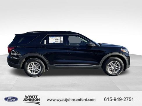 New 2026 Ford Explorer Active image 2