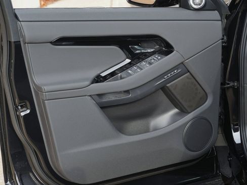 New 2026 Land Rover Range Rover Evoque S image 10