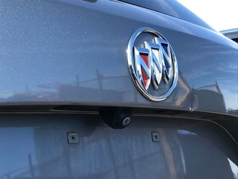 Used 2023 Buick Envision Essence image 4