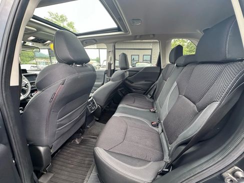 Used 2019 Subaru Forester Premium image 10