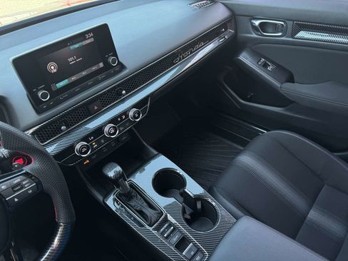 Used 2025 Honda Civic Sport image 17