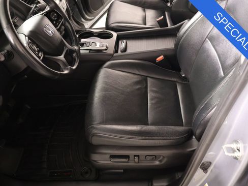 Used 2019 Honda Pilot Elite image 10