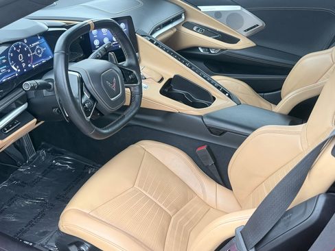 Used 2021 Chevrolet Corvette Stingray Premium Conv w/ Z51 Performance Package RWD image 38