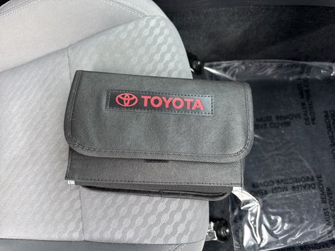 Used 2023 Toyota Tacoma SR5 w/ Technology Package image 34