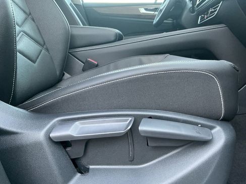 New 2026 Volkswagen Atlas SE image 17