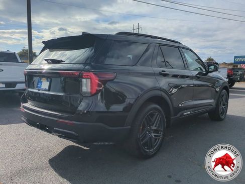 New 2026 Ford Explorer ST-Line w/ ST-Line Street Pack RWD image 4