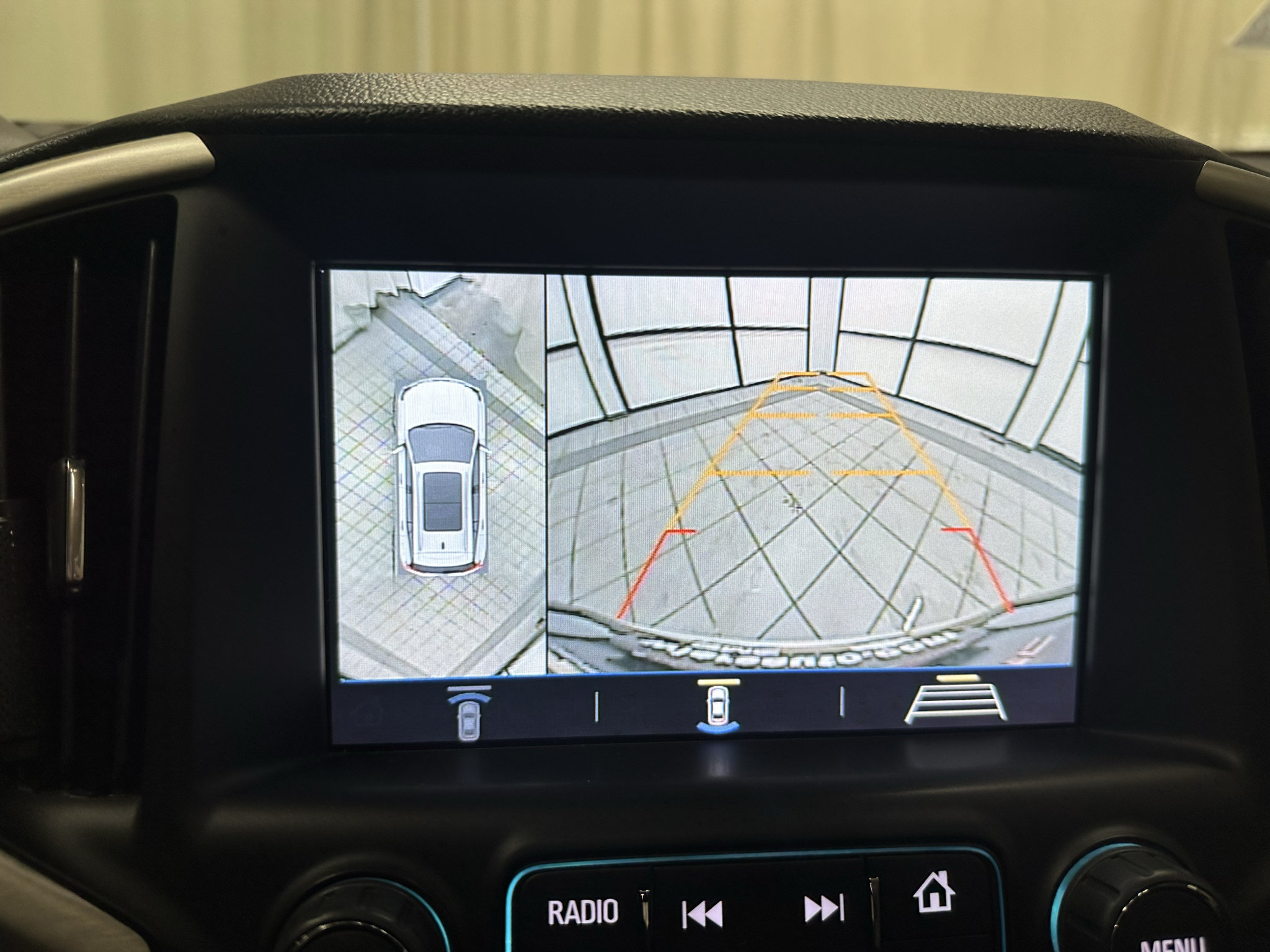 Used 2018 GMC Terrain Denali w/ Advanced Safety Package AWD/4WD image 29