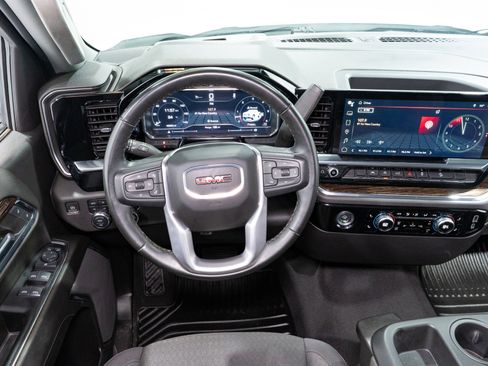 Used 2024 GMC Sierra 1500 SLE w/ X31 Off-Road Package AWD/4WD image 12