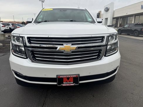 Used 2017 Chevrolet Suburban Premier image 6