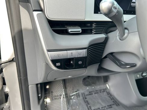 Used 2024 Hyundai Ioniq 5 SEL AWD/4WD image 19