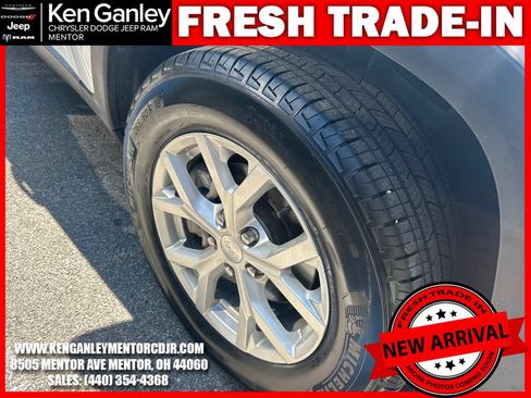 Used 2023 Jeep Grand Cherokee Limited AWD/4WD image 10